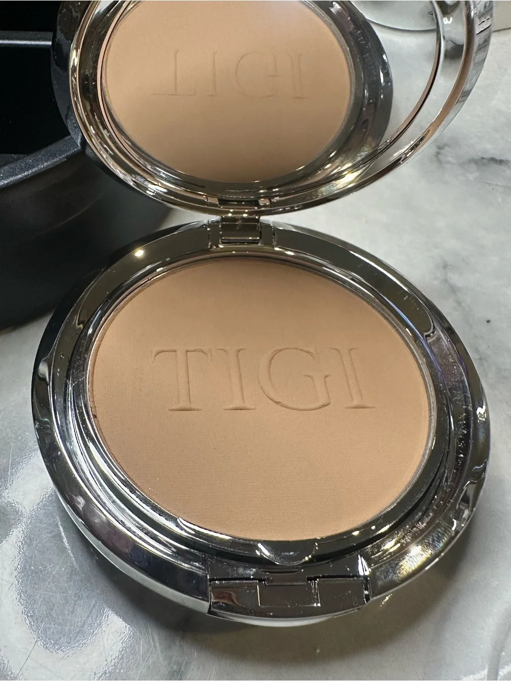 TIGI Eyeshadow & Face Set - Copper Shimmer, Champagne,